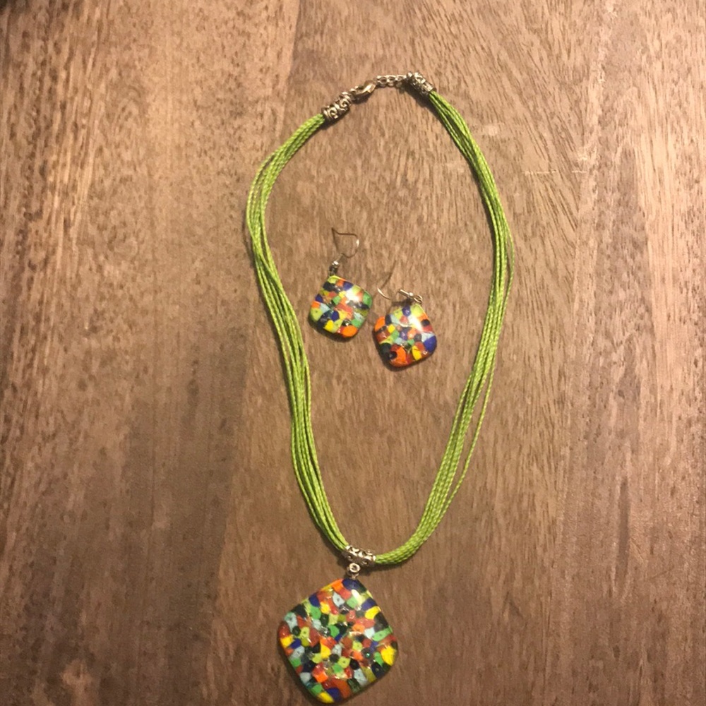 Necklace and earrings set